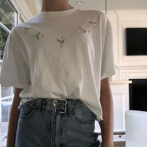 💫white flower tee
